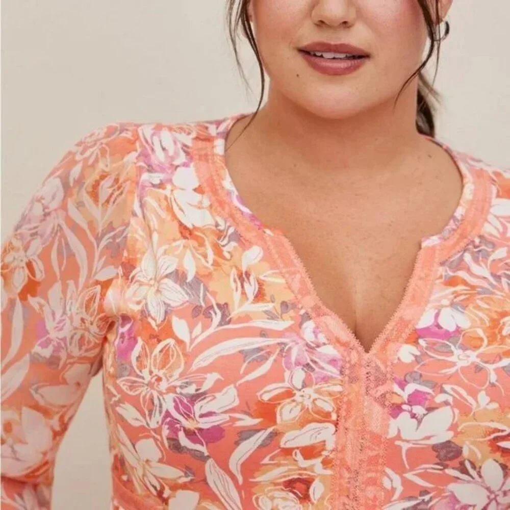 Torrid Babydoll Floral Top Coral | V-Neck Sheer Balloon Sleeve | Plus Size 2/2X - Picture 4 of 11